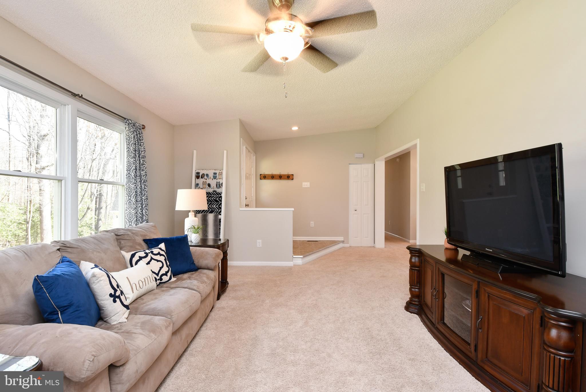 NO HOA!!! - Residential