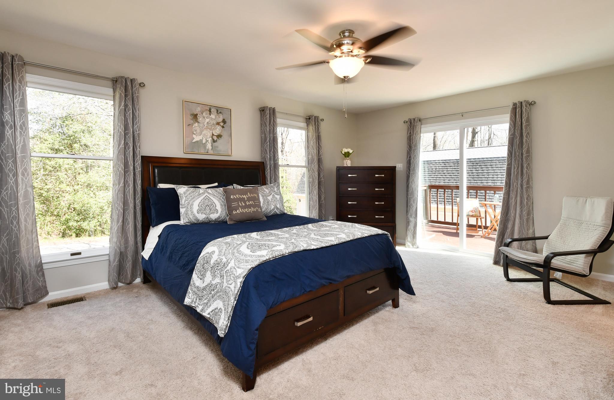 NO HOA!!! - Residential