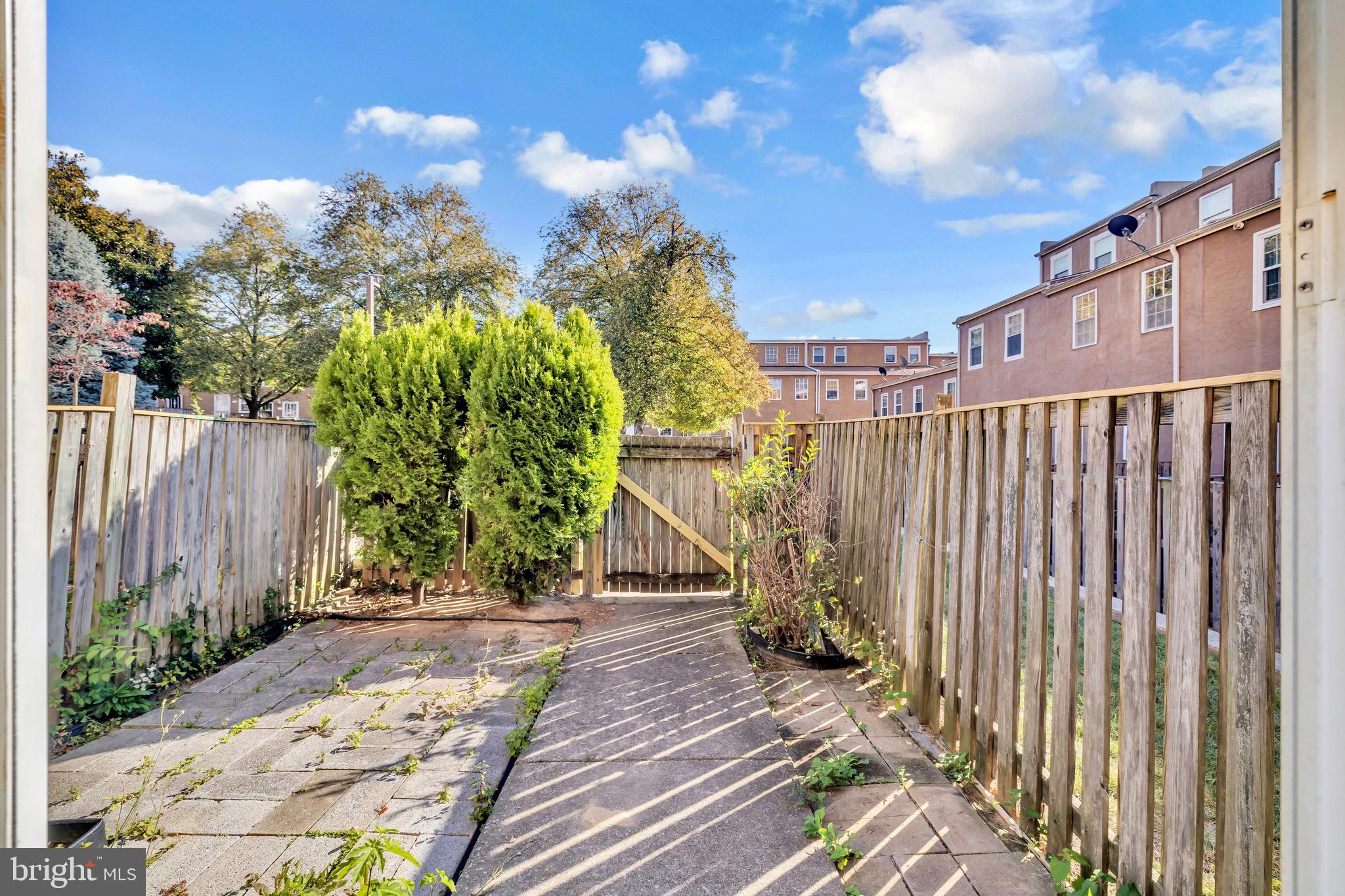 ASHLAND MEWS - Residential