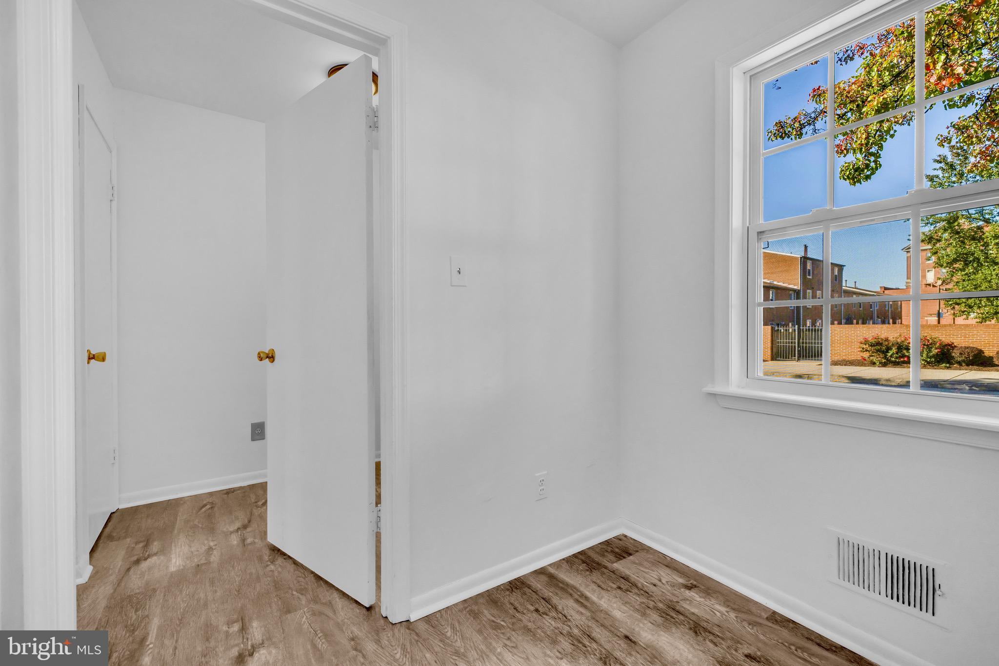 ASHLAND MEWS - Residential