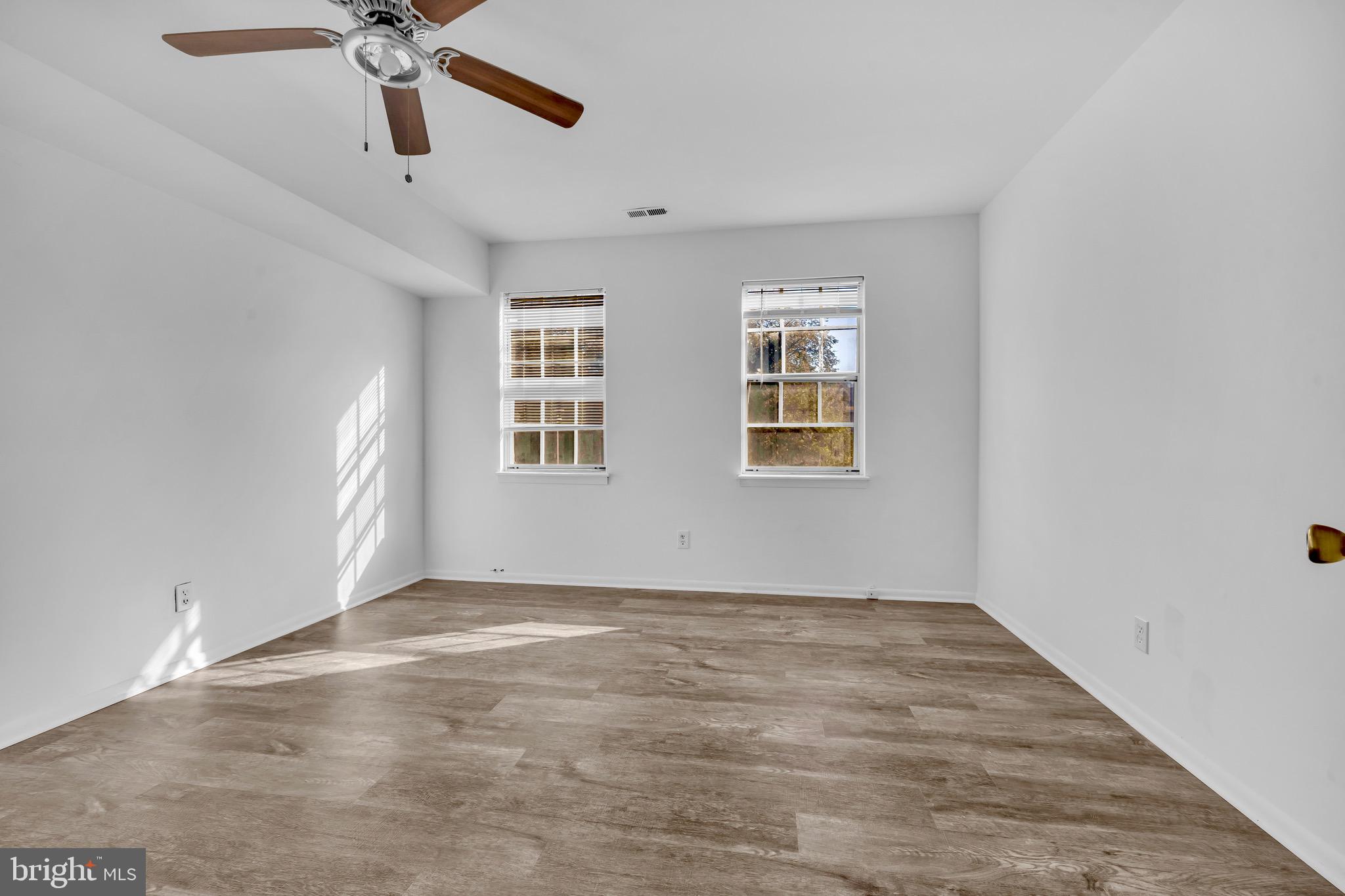 ASHLAND MEWS - Residential