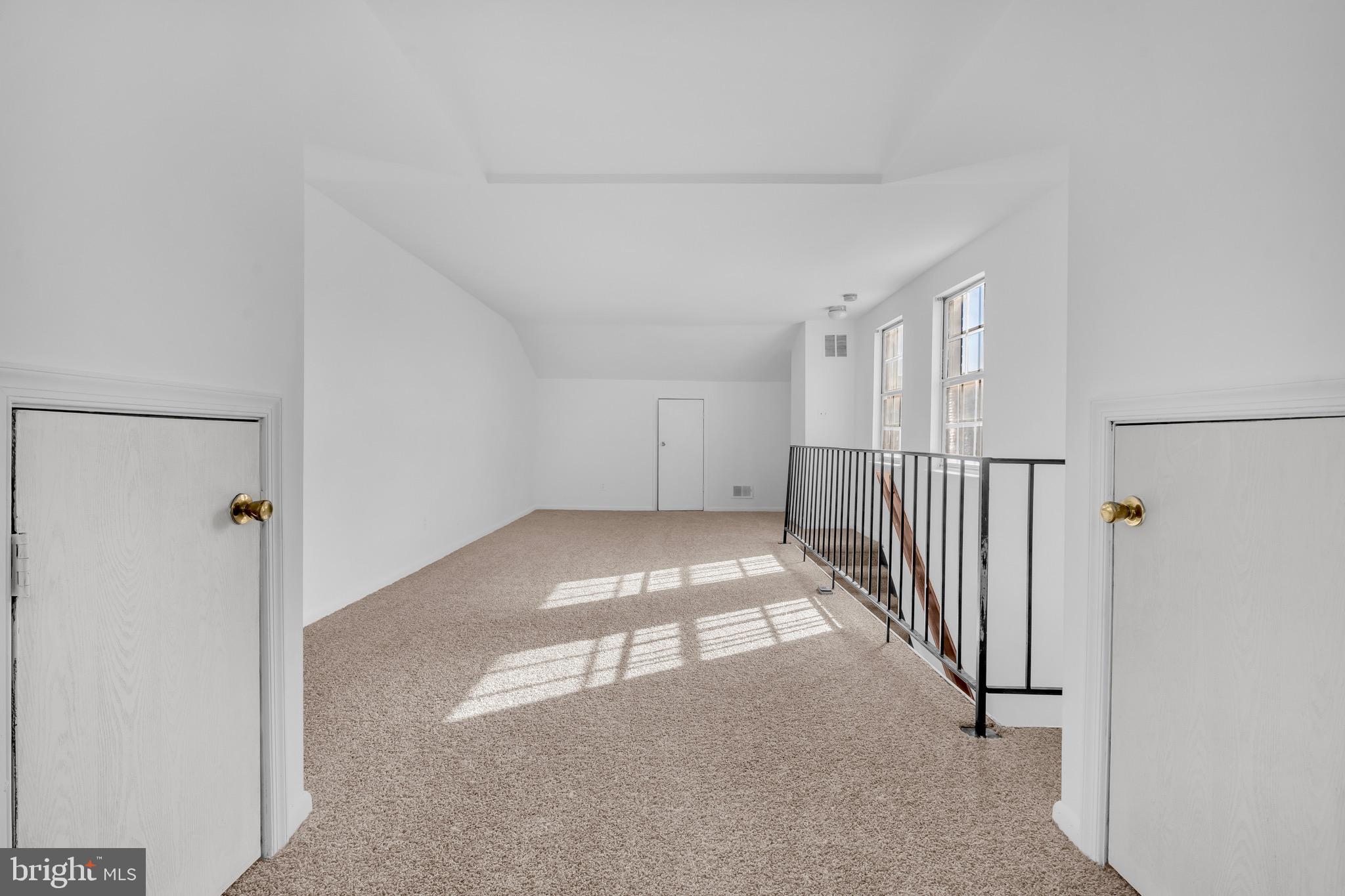 ASHLAND MEWS - Residential