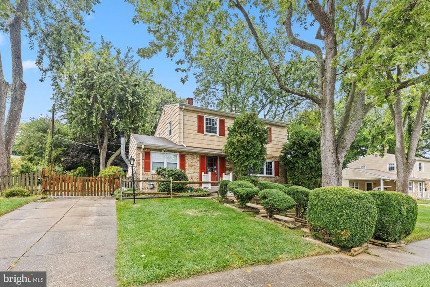 OFFER DEADLINE: An offer deadline has been set.   Please submit "highest & best" offers by Monday, August 28th at 3PM.
Maryland’s local brokerage proudly presents 216 Glyndon Dr, Reisterstown, MD 21136! This charming colonial has been well maintained and boasts 4 bedrooms and 2.5 bathrooms with 1,700+ square feet of finished living space. Freshly painted throughout with fresh new flooring on all levels (2023).  The kitchen has updated countertops and opens to the family room.  The family room has a slider to the backyard porch.  Fully fenced backyard oasis with shed and garden beds.  Great central location, convenient to shops and nearby dining.   Move-in ready!