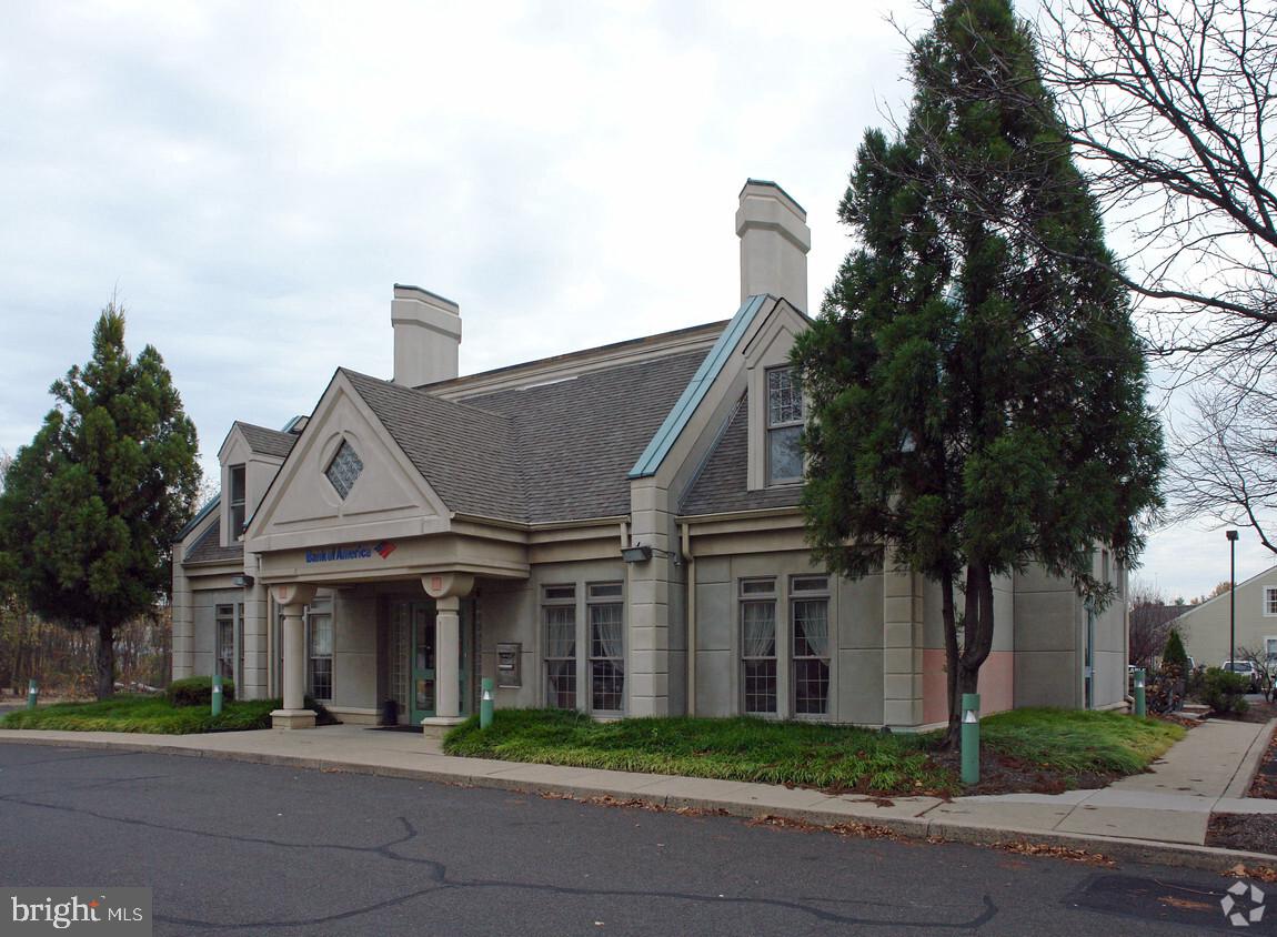 195 BRISTOL OXFORD VALLEY ROAD