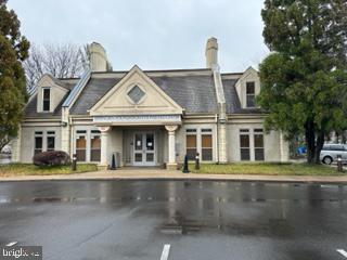 195 BRISTOL OXFORD VALLEY ROAD