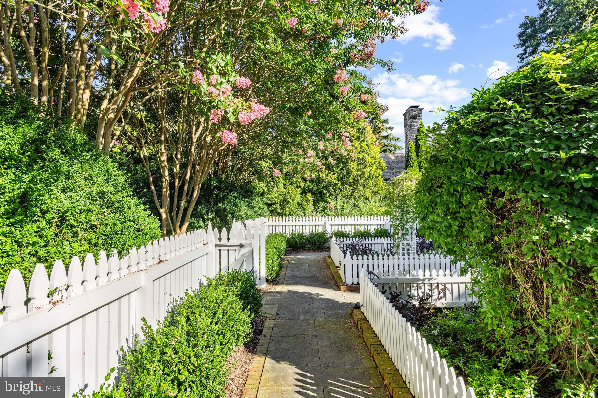 GUILFORD - Residential