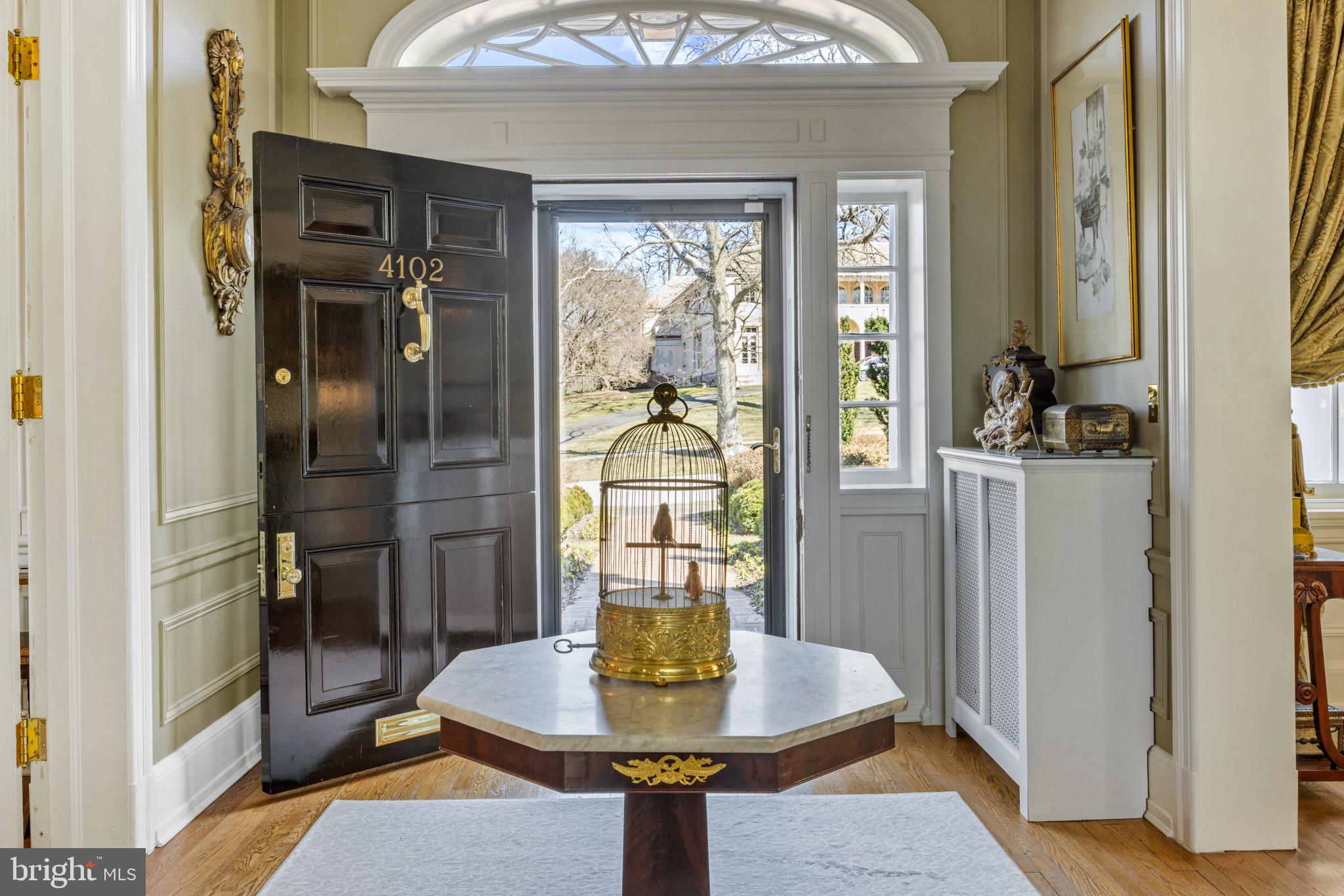 4102 GREENWAY