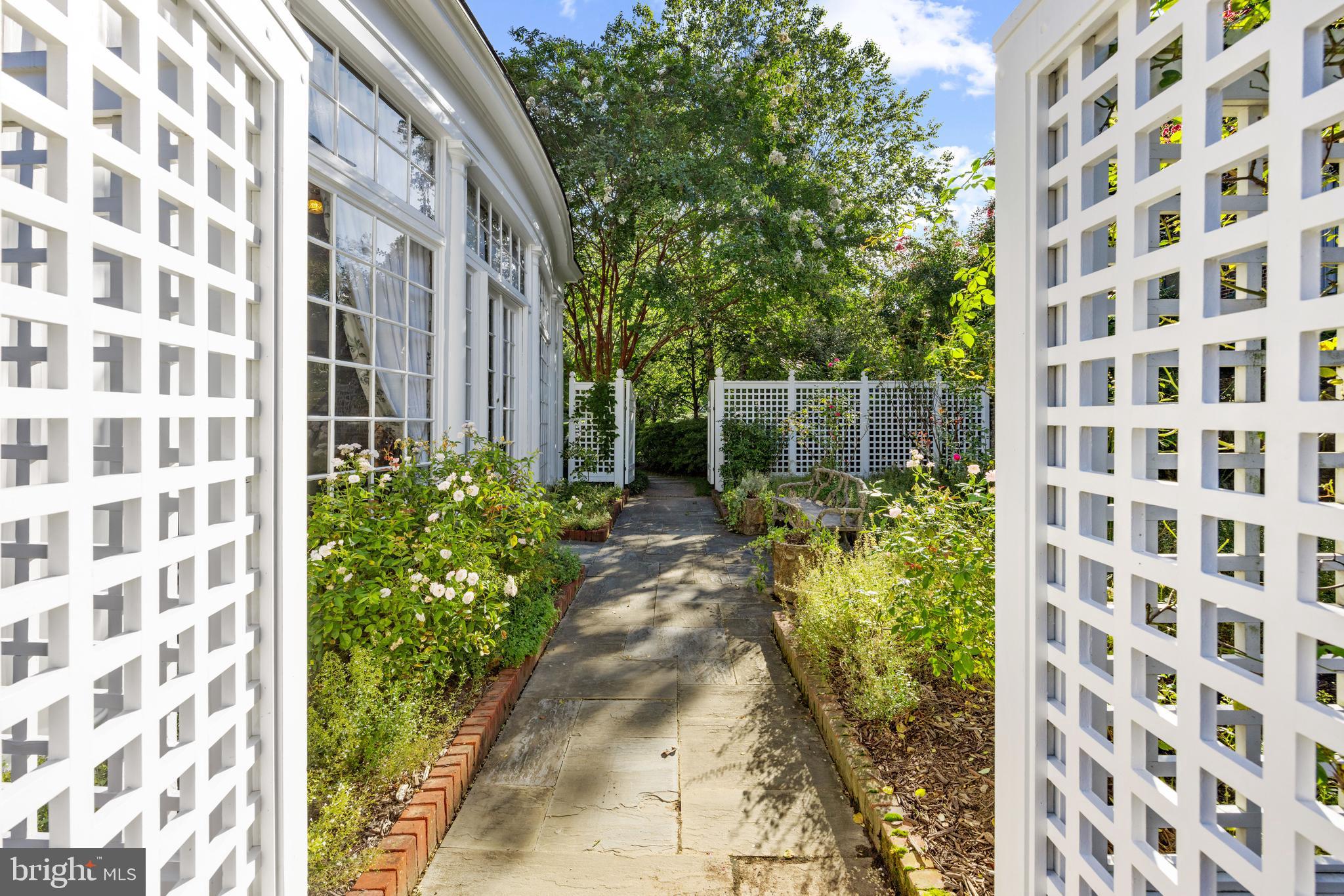 GUILFORD - Residential