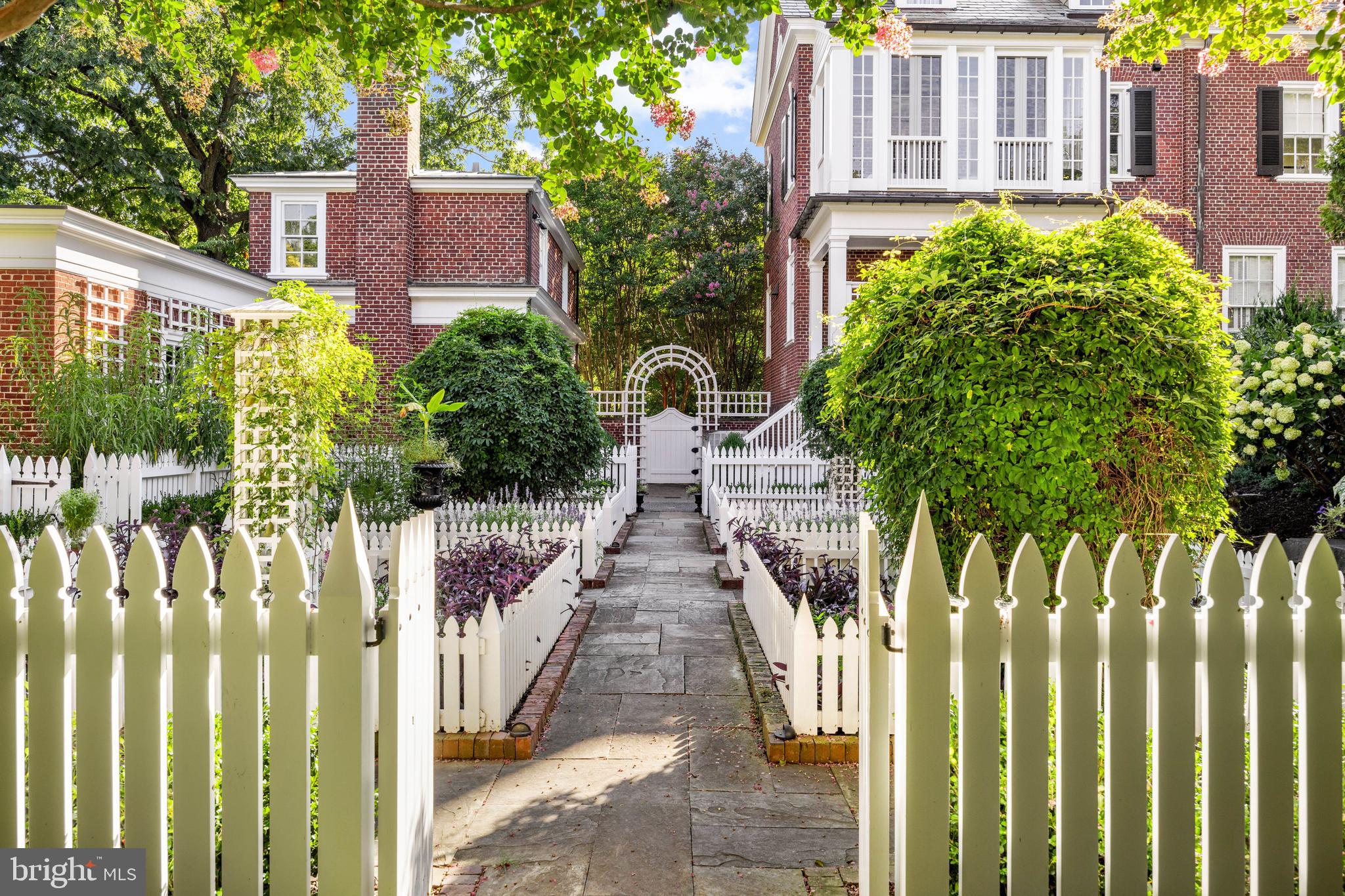 GUILFORD - Residential