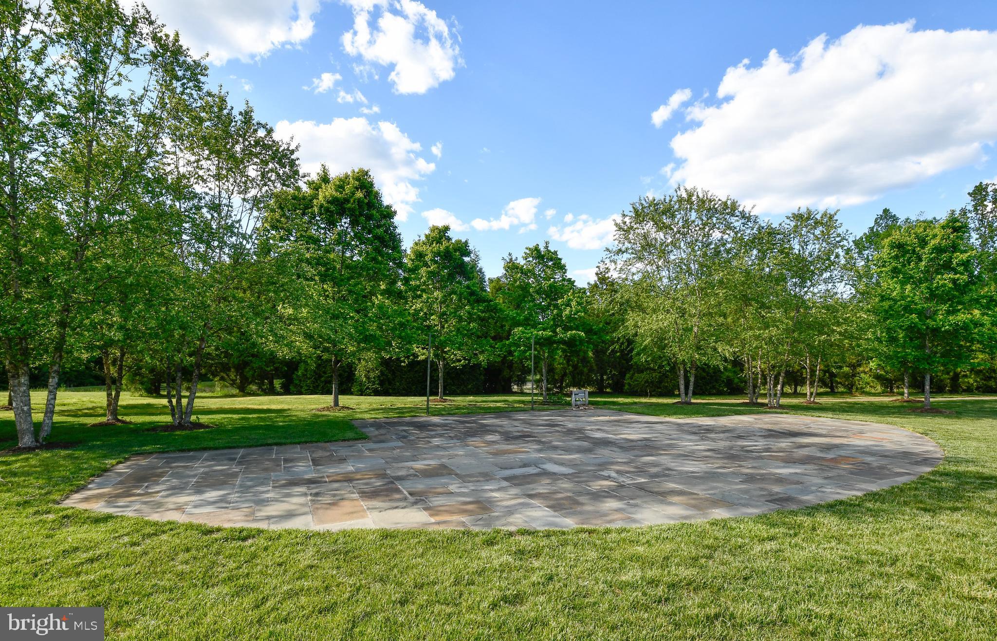 LADYSMITH VILLAGE - Residential