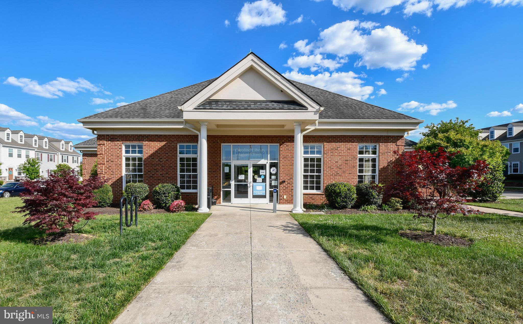 LADYSMITH VILLAGE - Residential