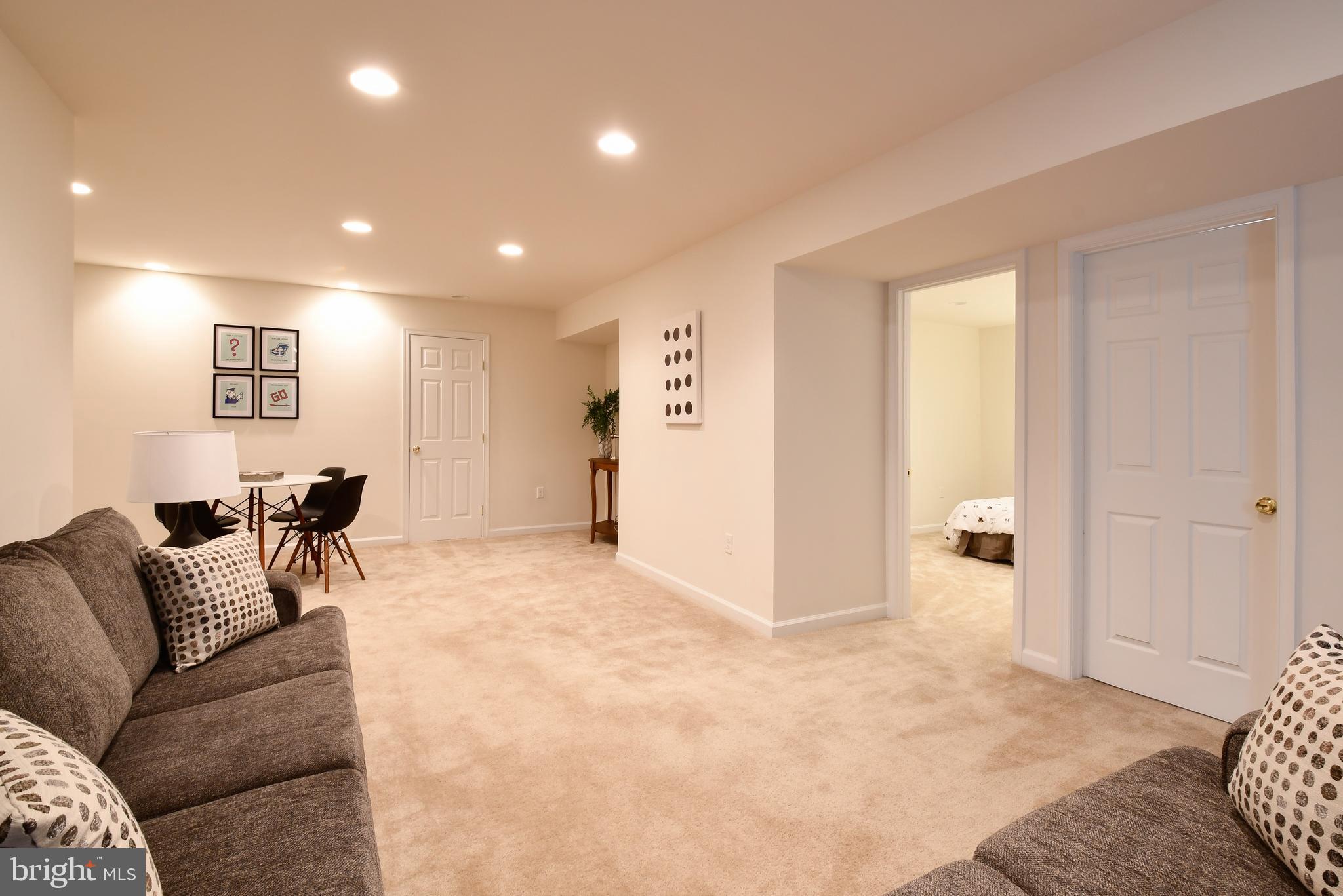 LADYSMITH VILLAGE - Residential