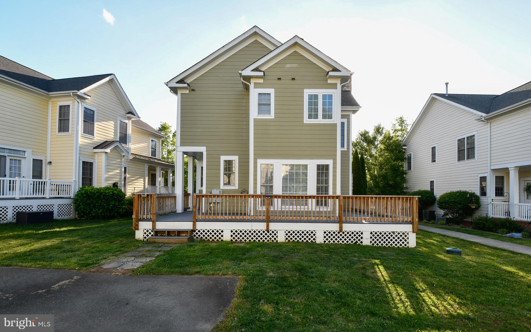 LADYSMITH VILLAGE - Residential