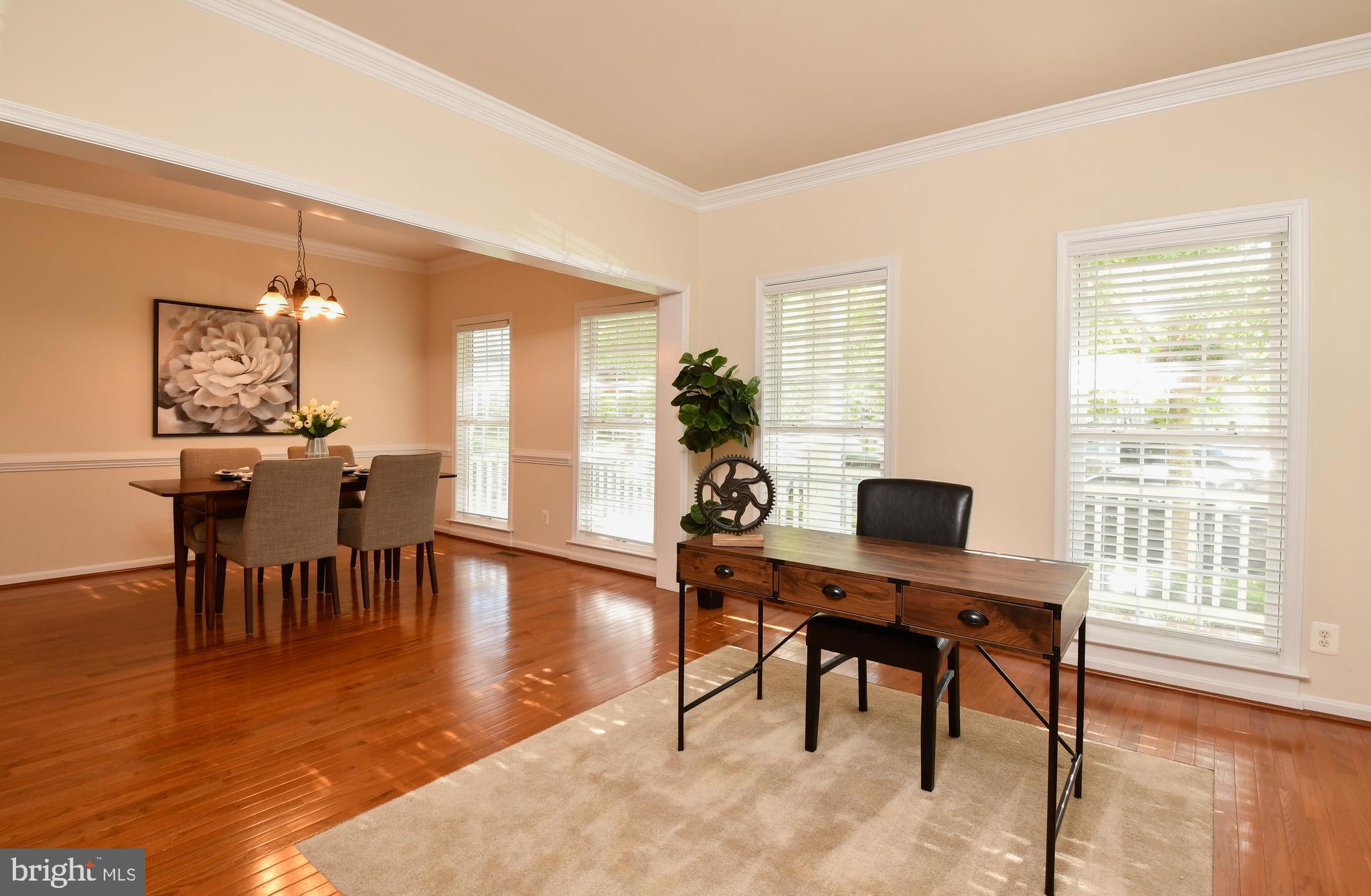 LADYSMITH VILLAGE - Residential