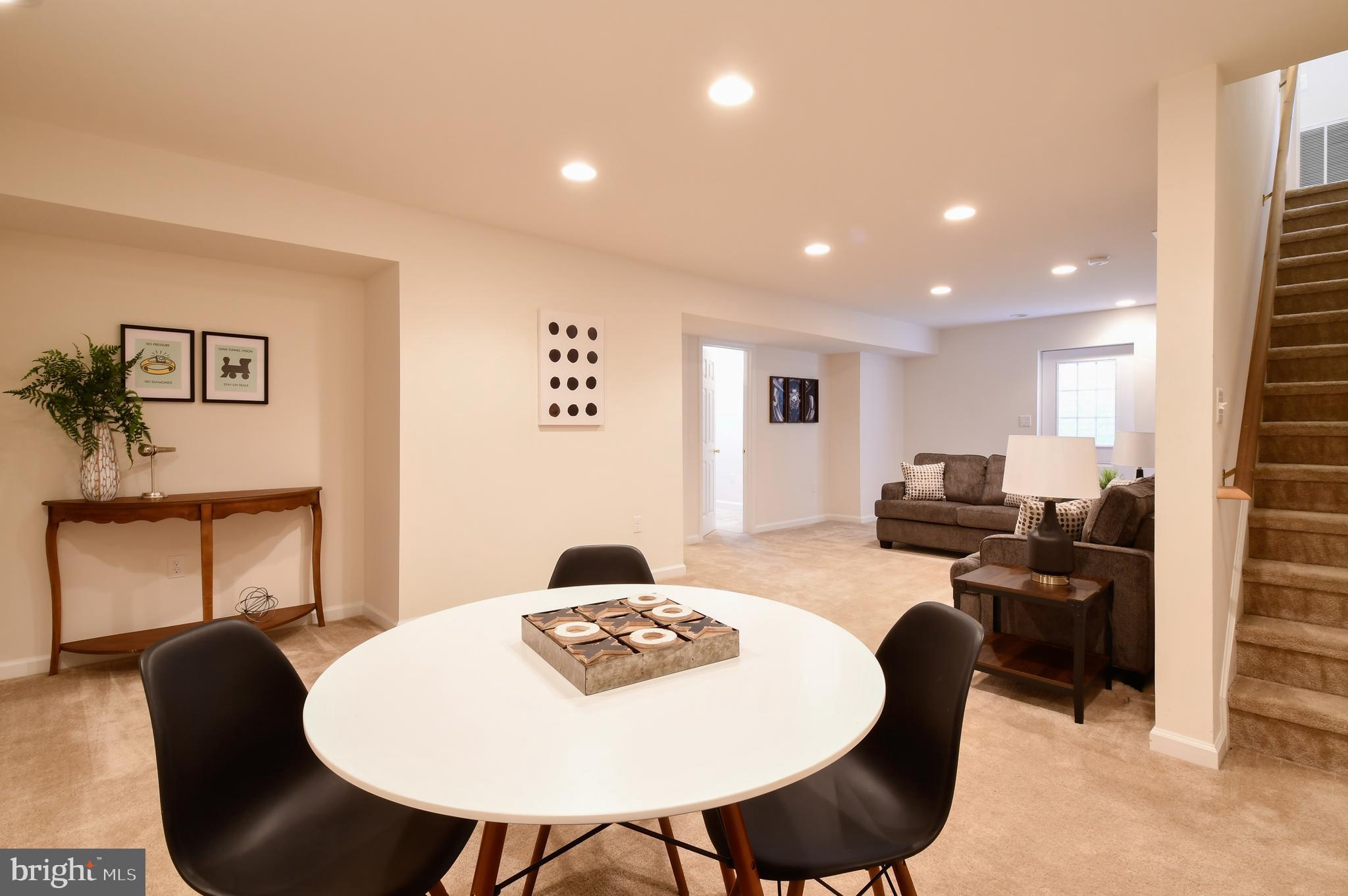 LADYSMITH VILLAGE - Residential