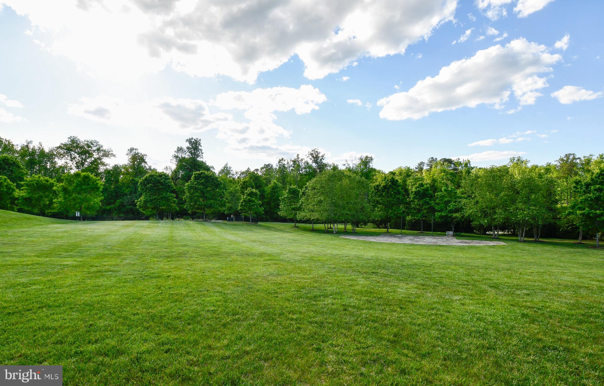 LADYSMITH VILLAGE - Residential