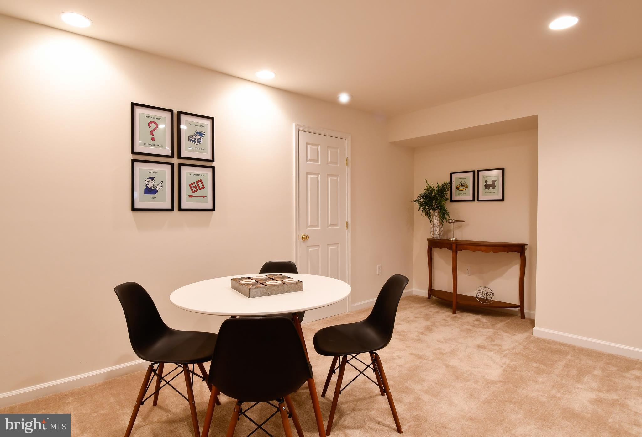 LADYSMITH VILLAGE - Residential