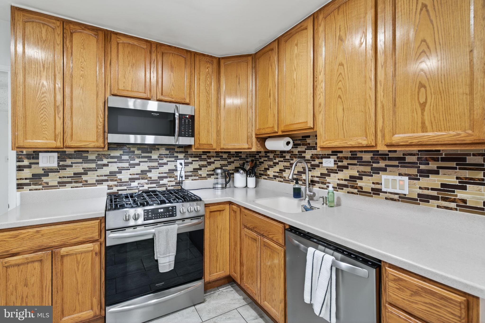 EDSALL PARK - Residential