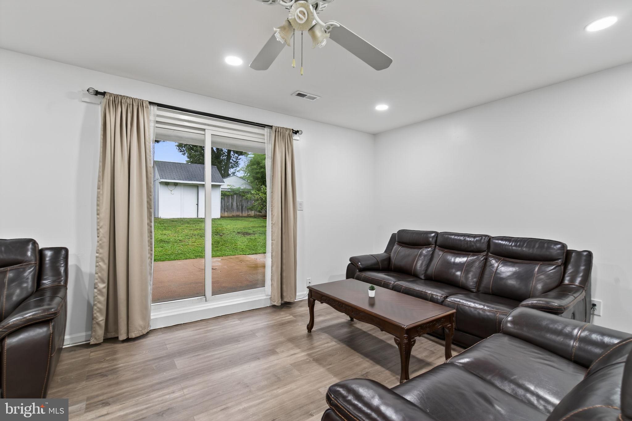 EDSALL PARK - Residential