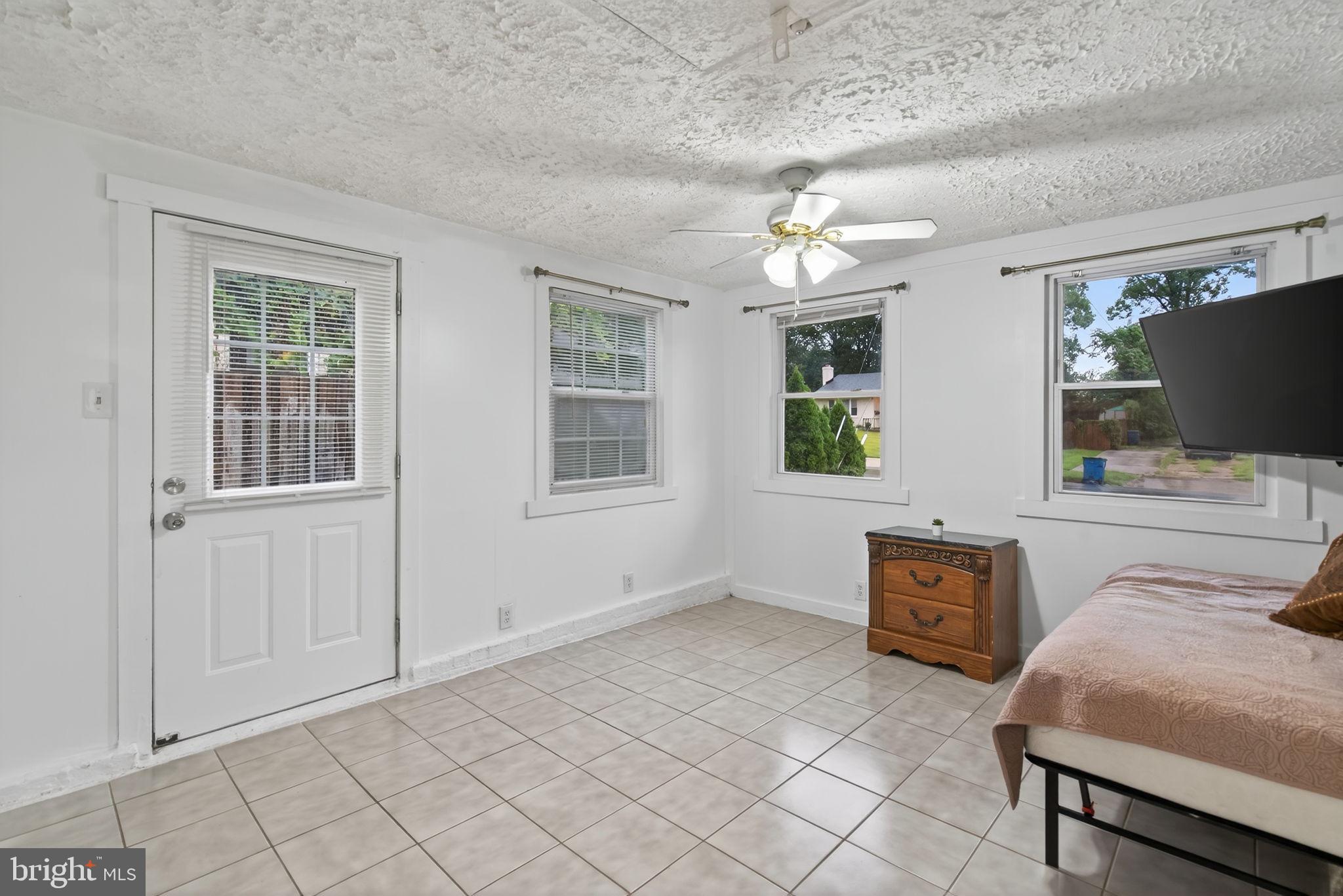 EDSALL PARK - Residential