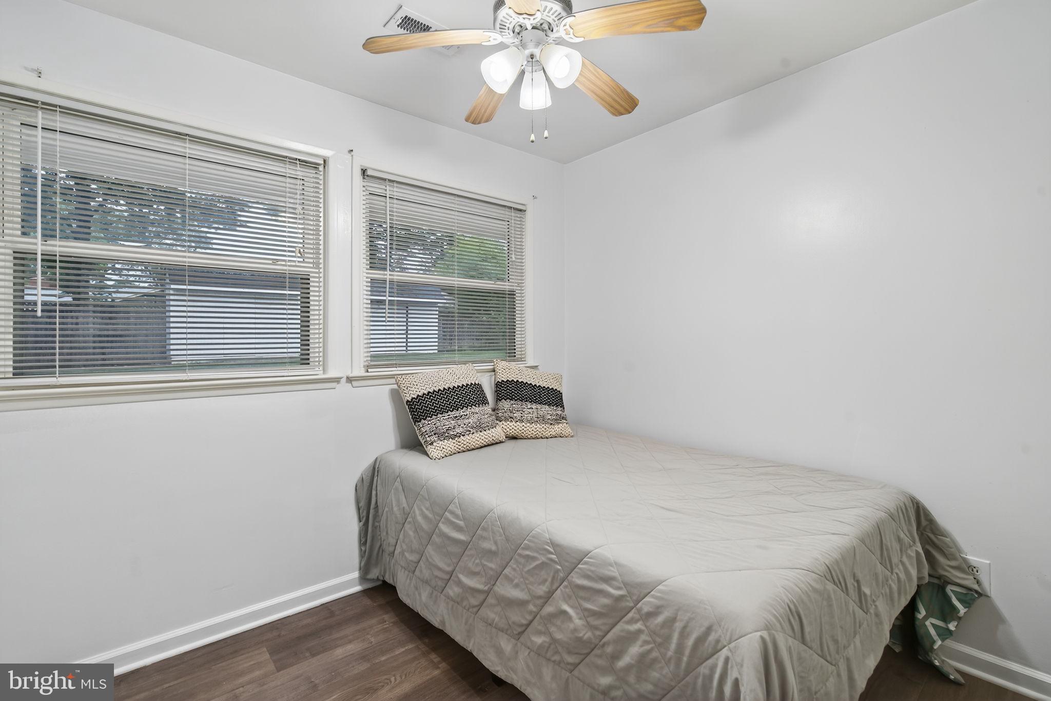 EDSALL PARK - Residential