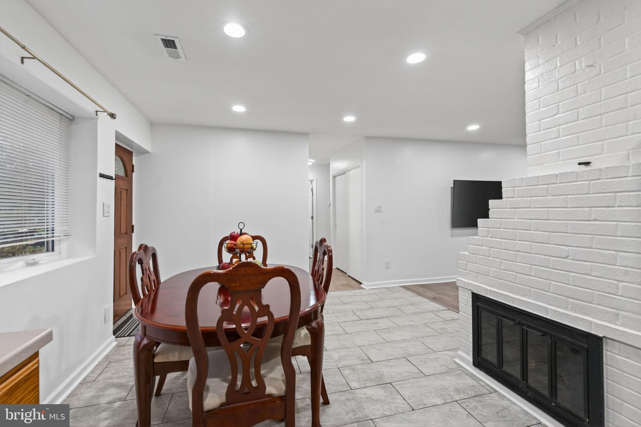 EDSALL PARK - Residential