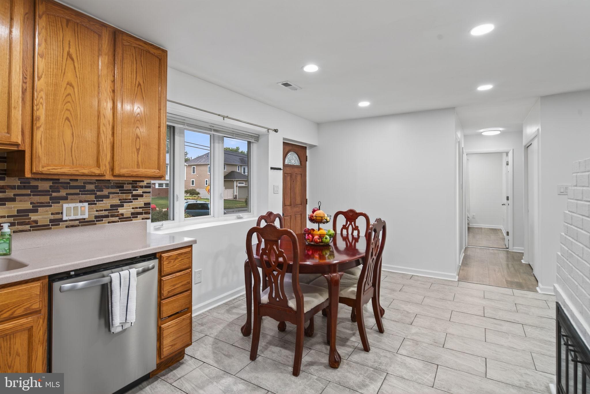 EDSALL PARK - Residential