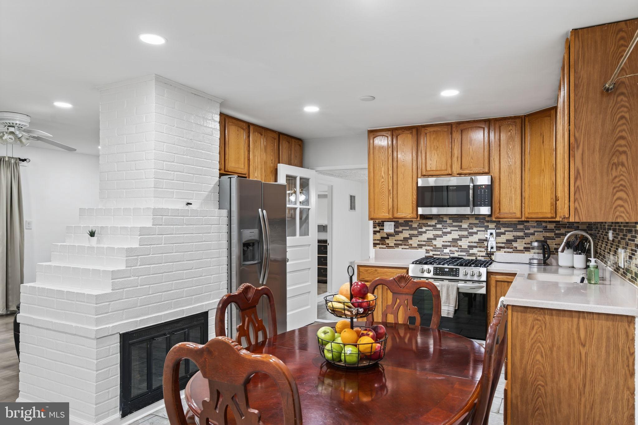 EDSALL PARK - Residential