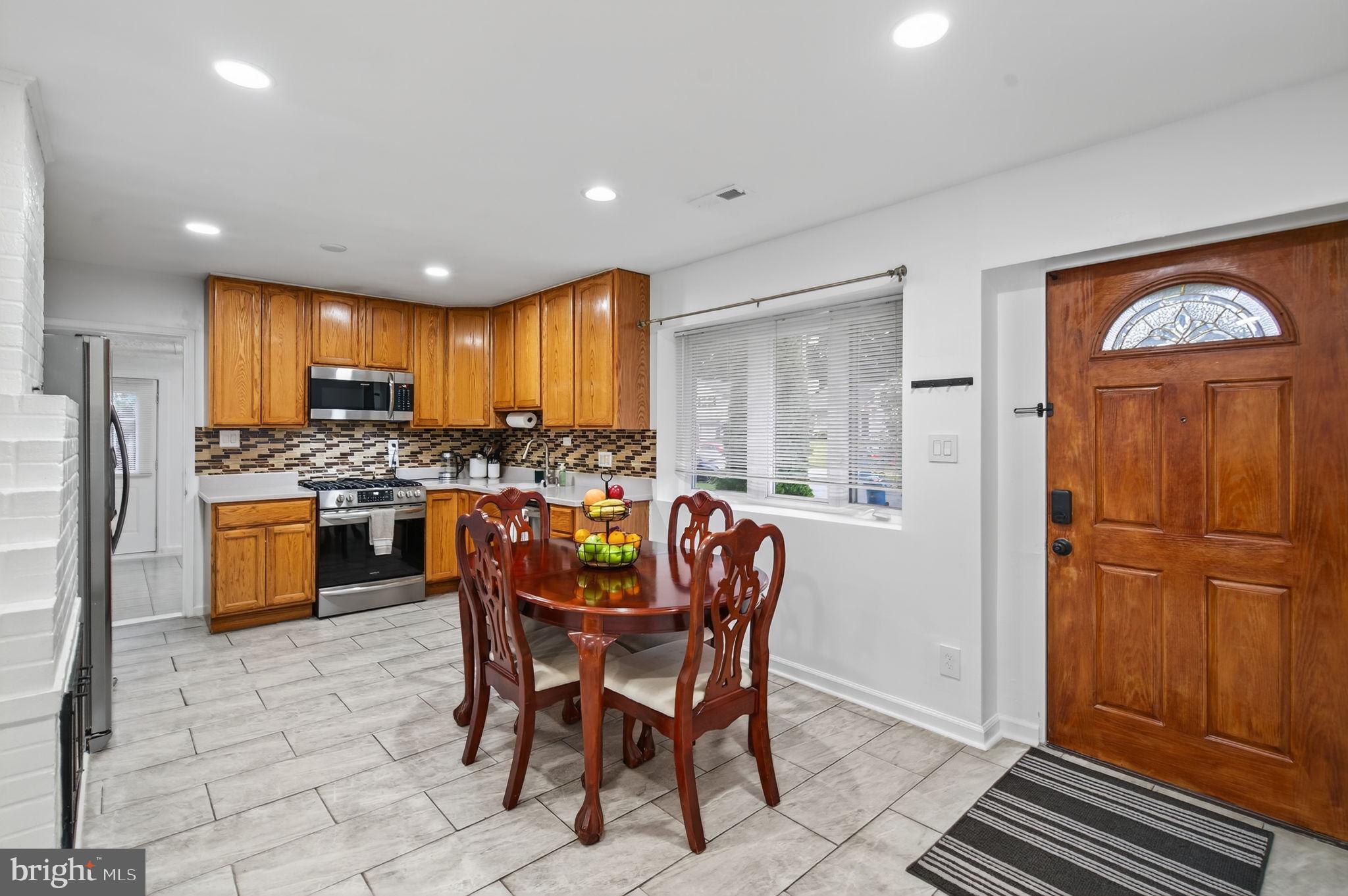 EDSALL PARK - Residential