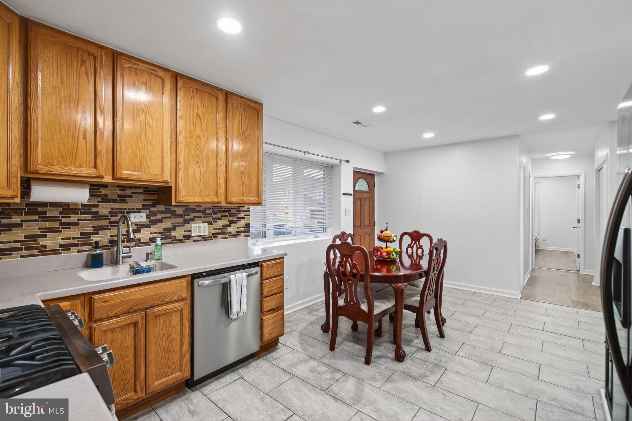 EDSALL PARK - Residential