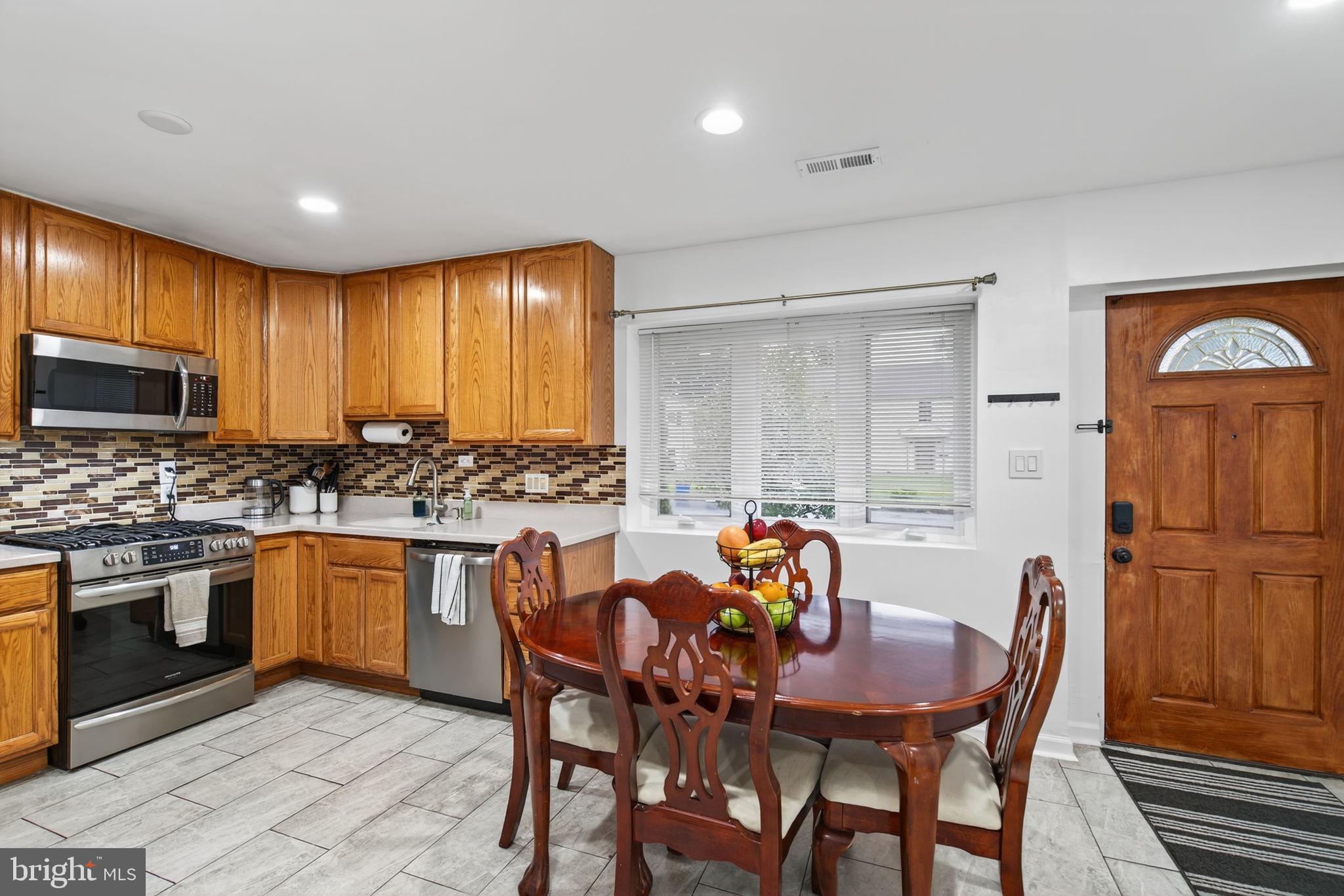 EDSALL PARK - Residential