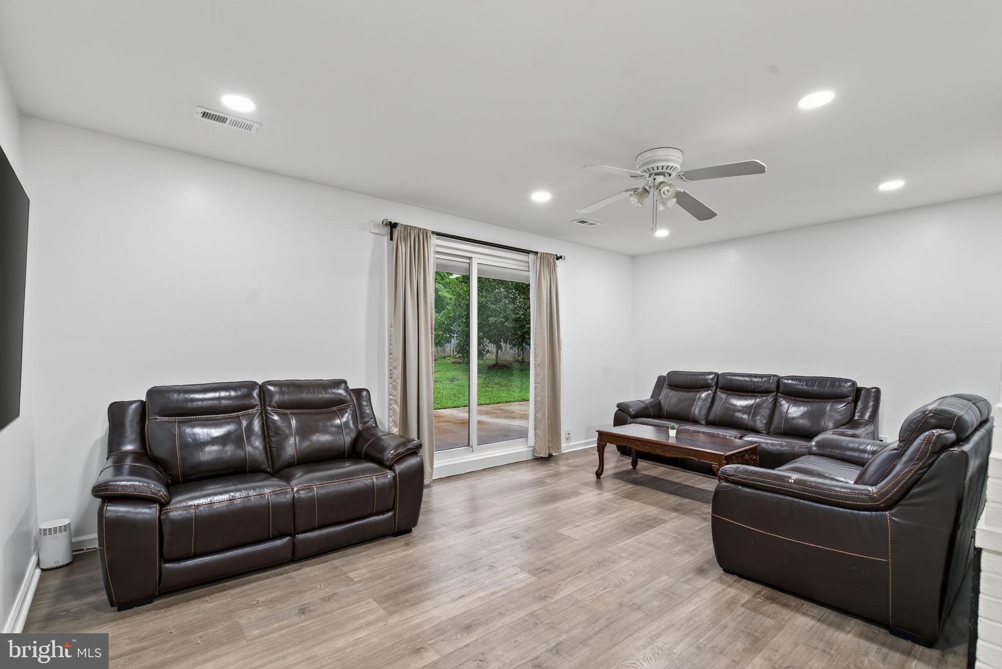 EDSALL PARK - Residential