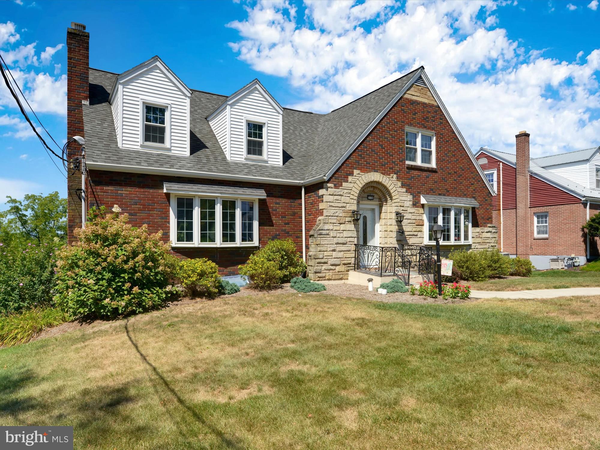 MAHANTONGO STREET - Residential