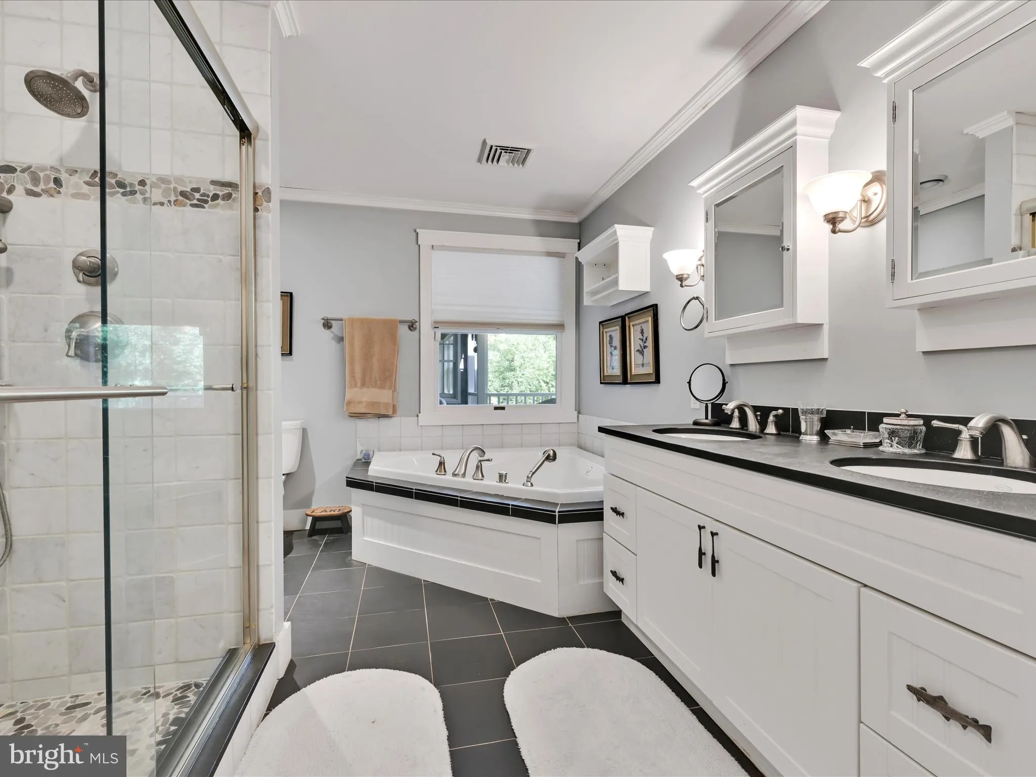 Auburn, Pennsylvania 17922, United States, 6 Bedrooms Bedrooms, ,3 BathroomsBathrooms,Residential,Coming Soon,156872