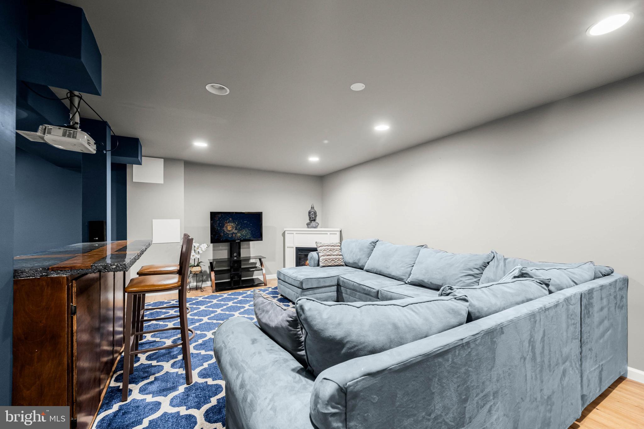 WOODLAND VILLAGE - Residential