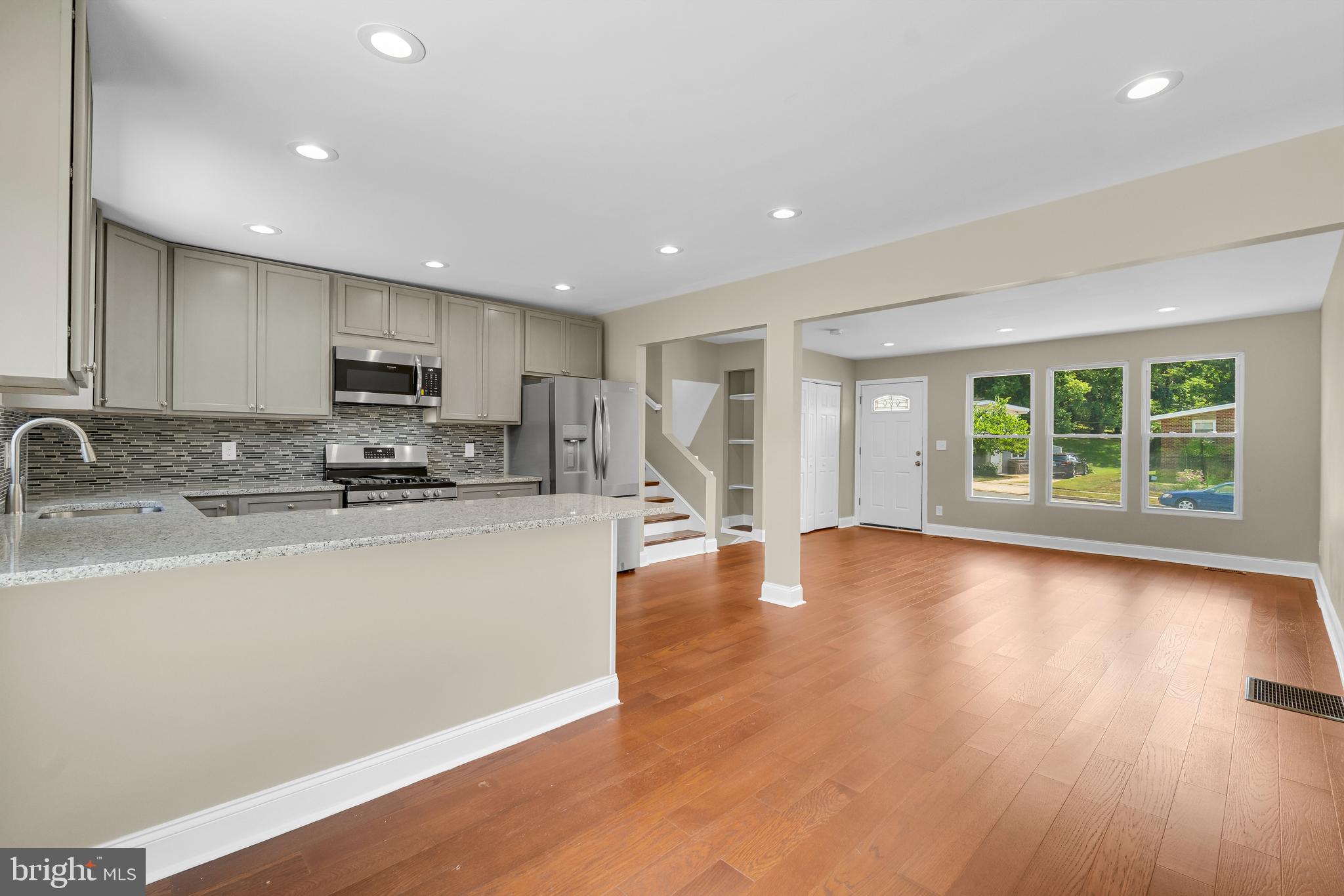 SCOTTS HILL - Residential