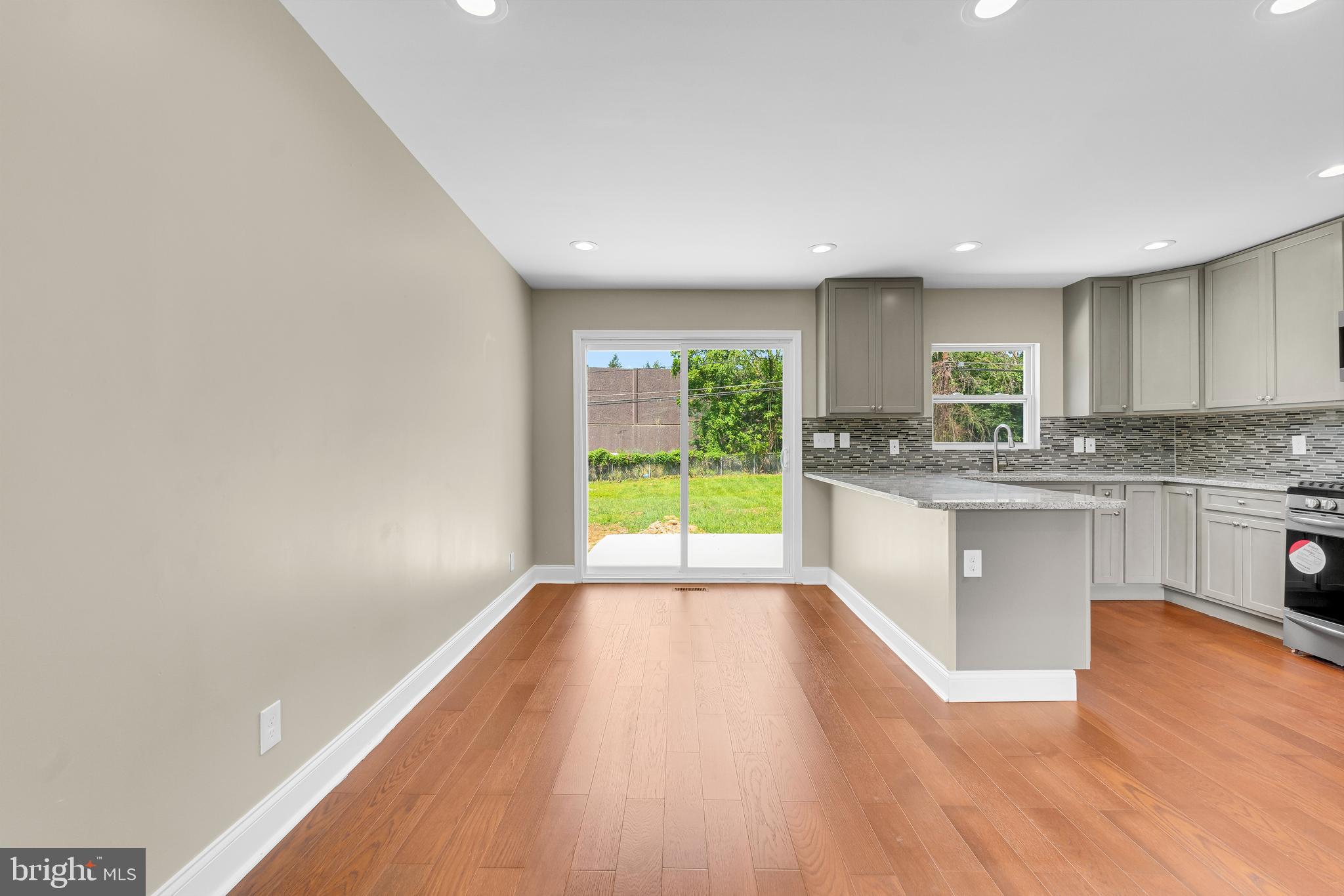 SCOTTS HILL - Residential