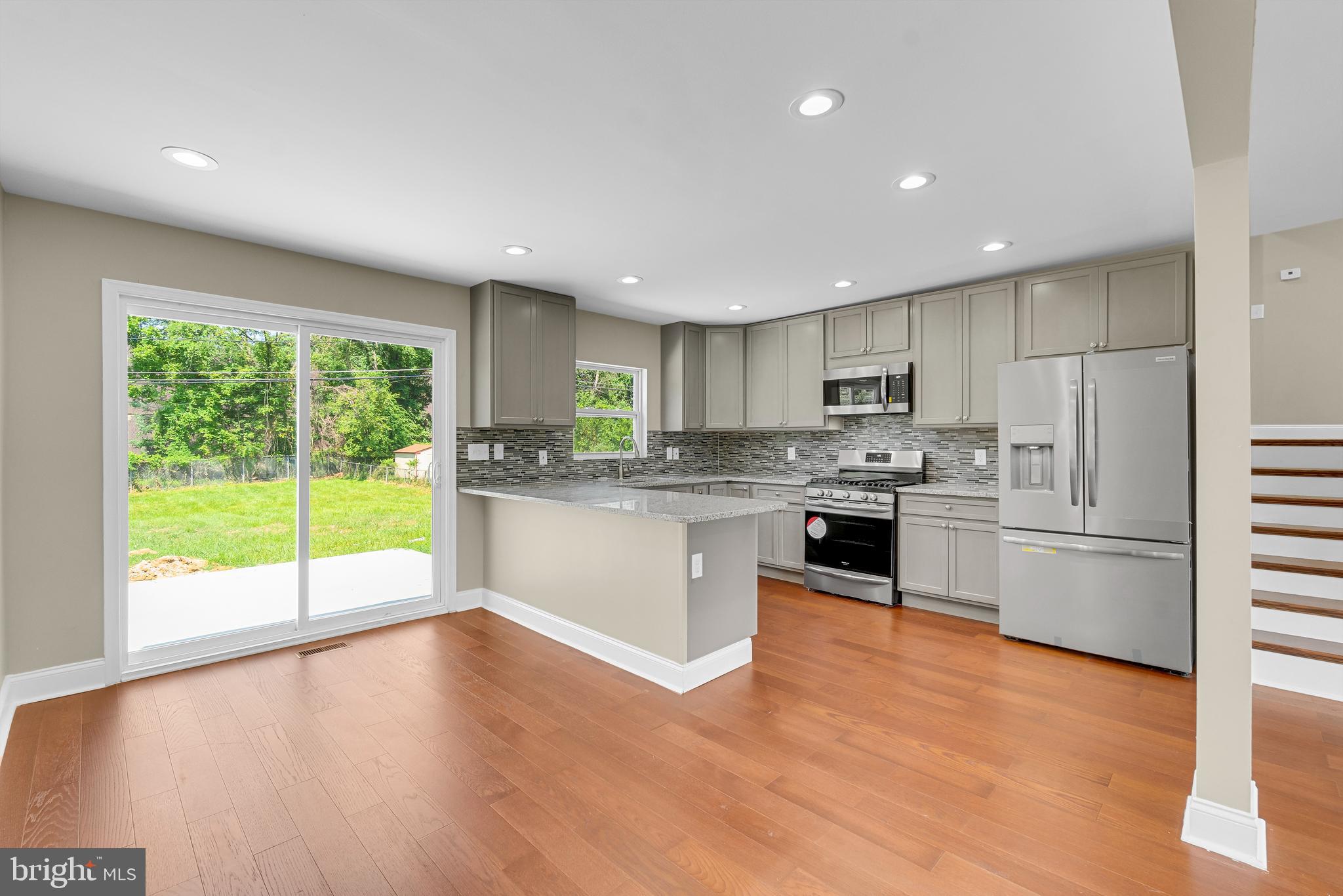 SCOTTS HILL - Residential