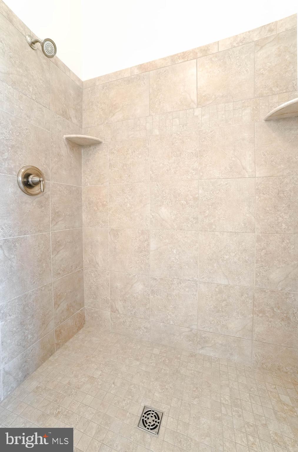 TOLSON - Residential