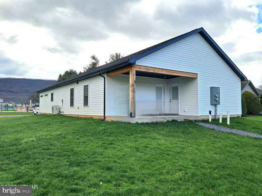 310-312 W CLINTON STREET