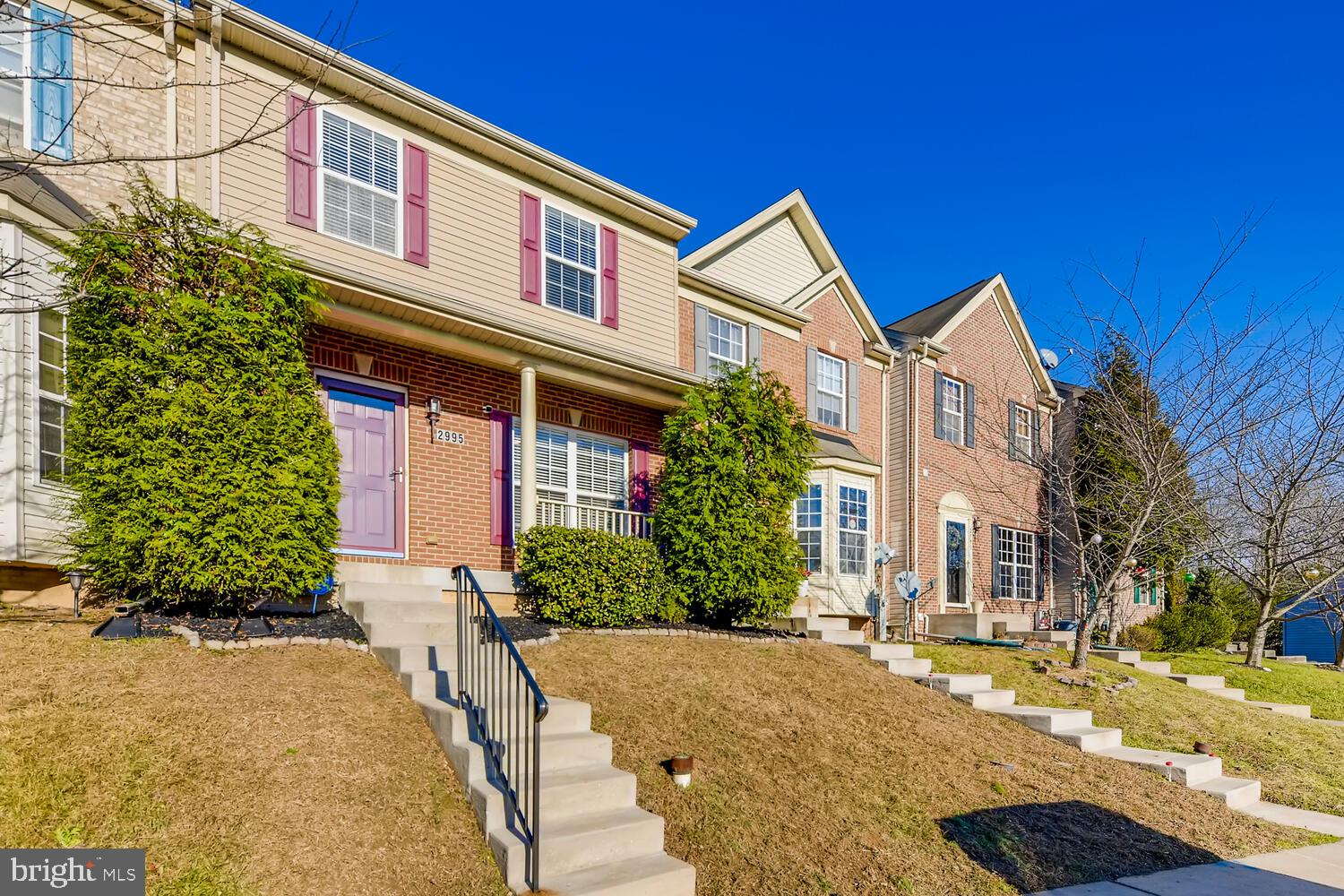 AUTUMN RUN - Residential