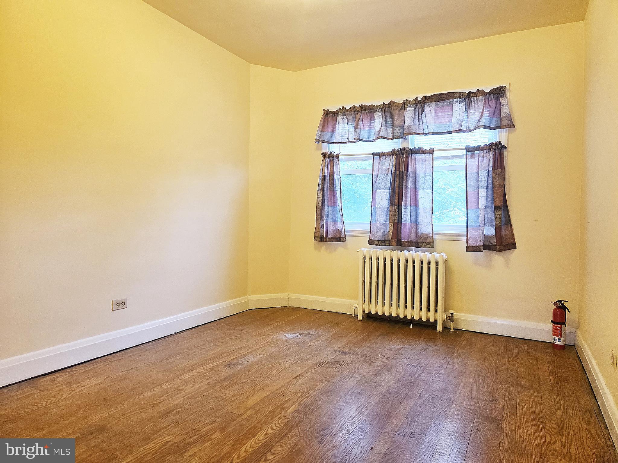 LAKE WALKER - Residential