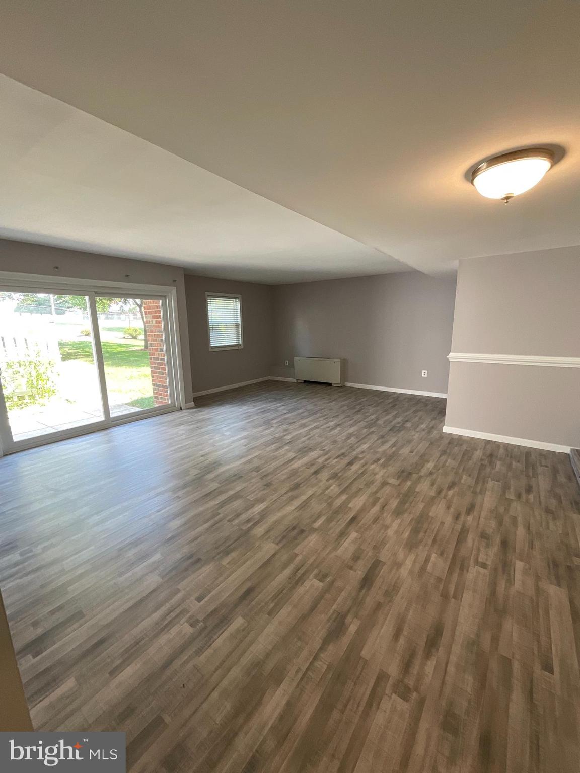 MONTPELIER VILLAGE - Residential Lease