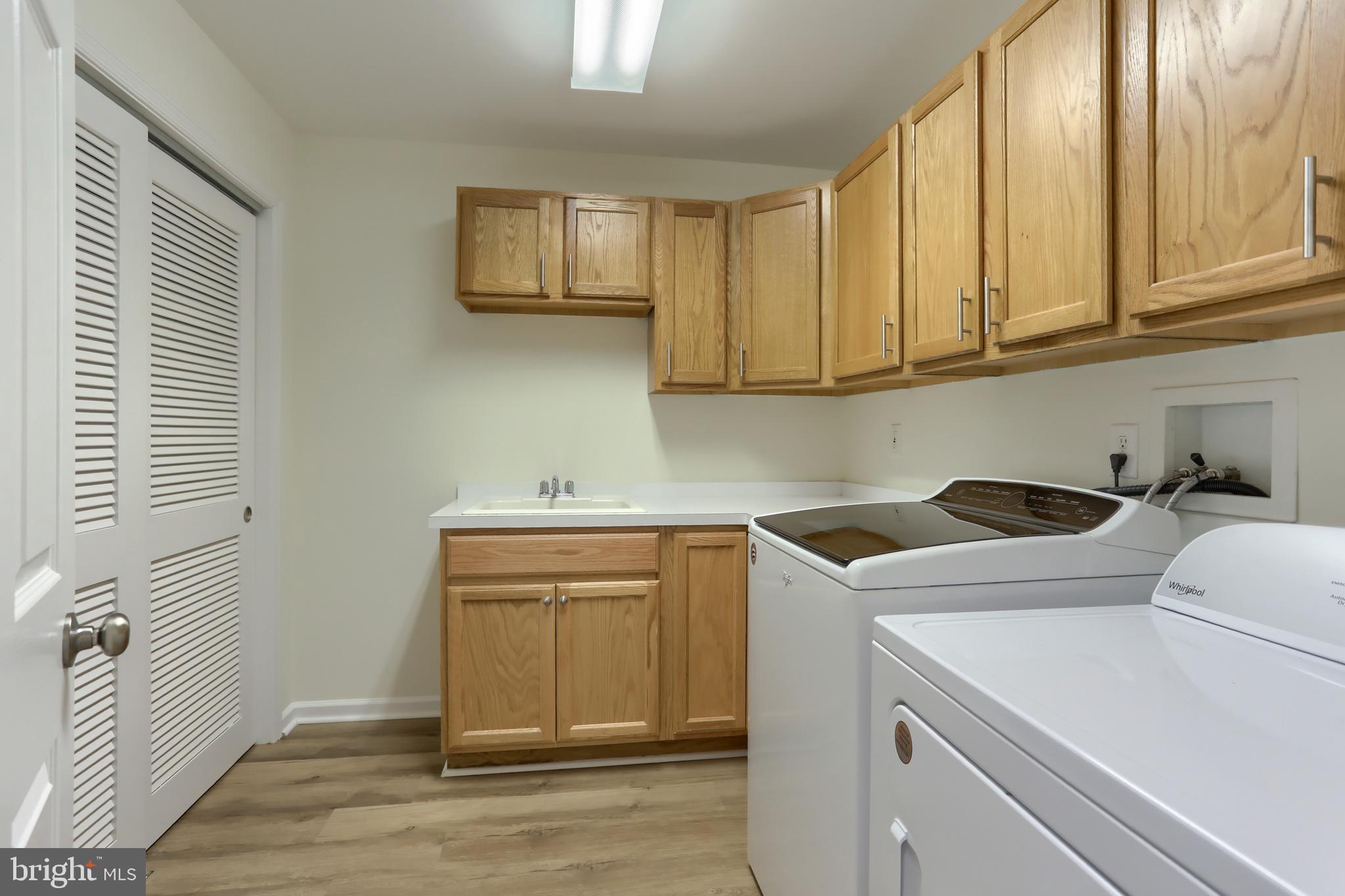 CAMBRIDGE COMMONS - Residential