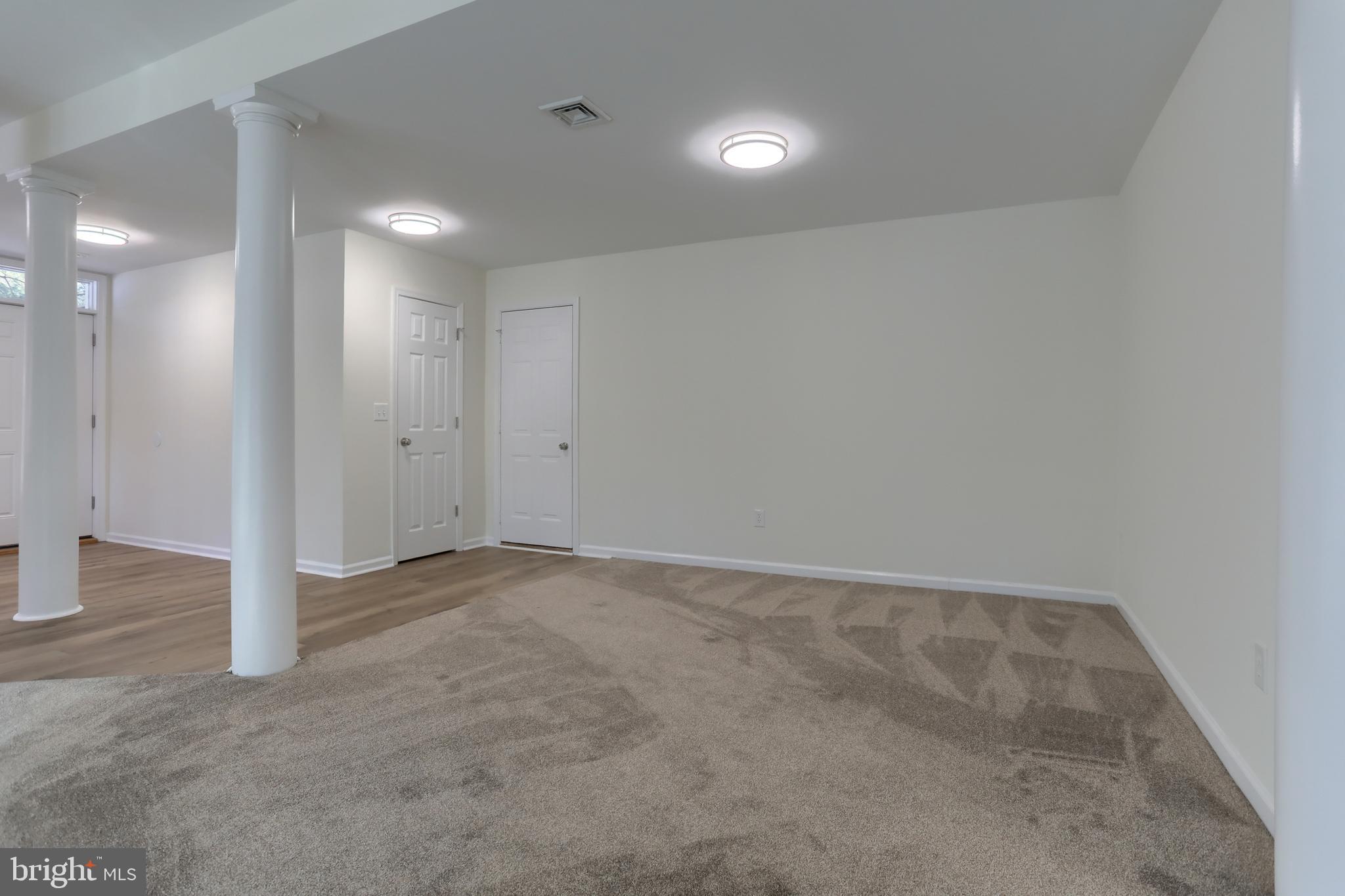 CAMBRIDGE COMMONS - Residential