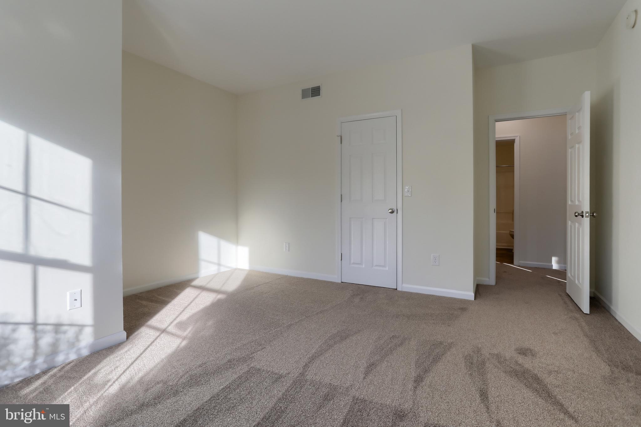 CAMBRIDGE COMMONS - Residential