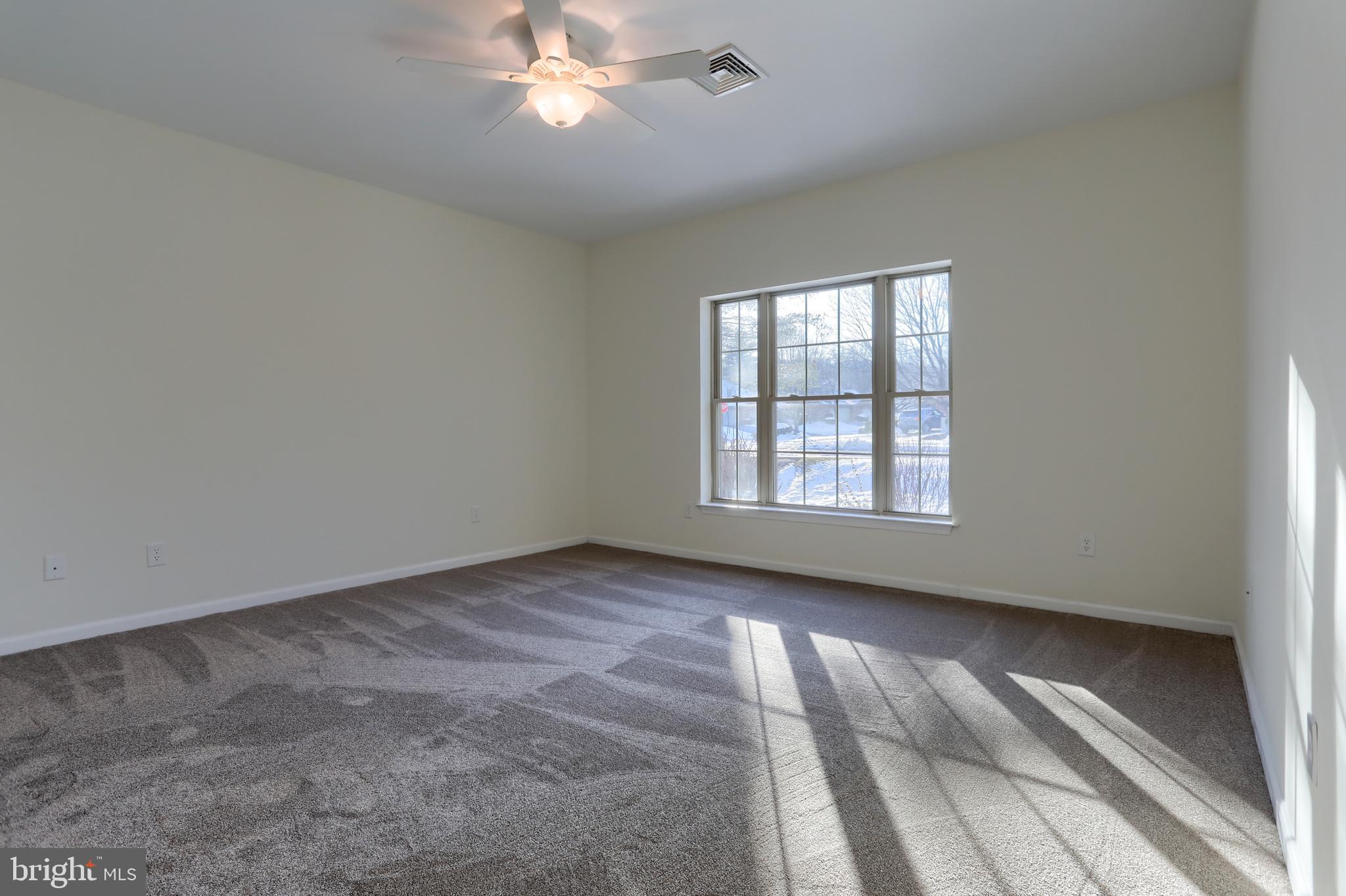 CAMBRIDGE COMMONS - Residential