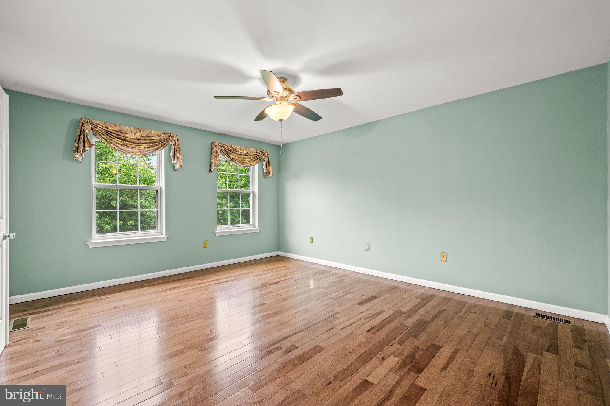JEFFERSONVILLE - Residential