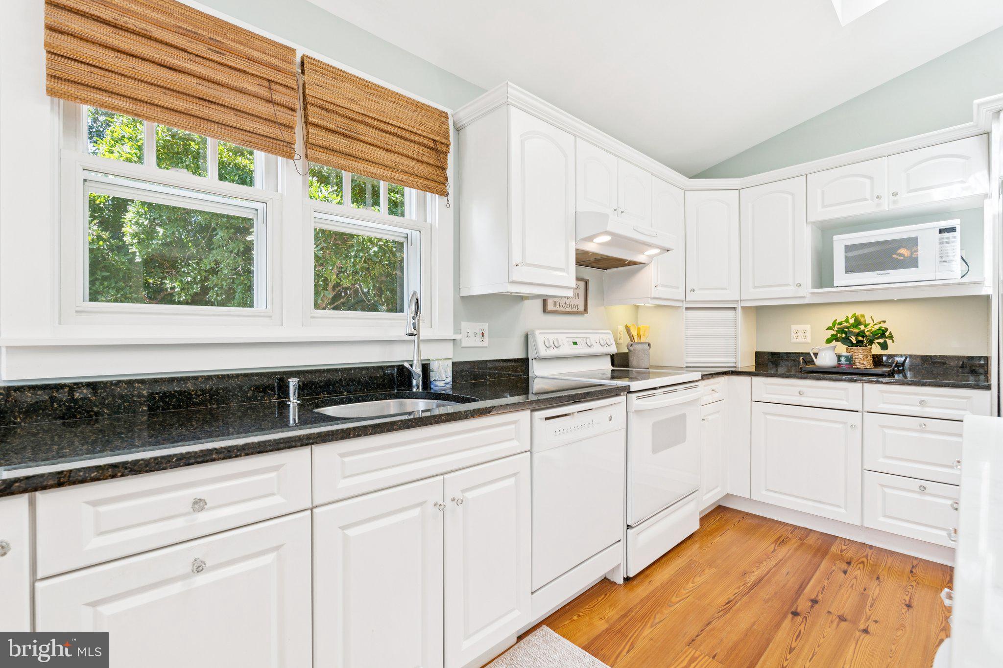 HISTORIC DISTRICT - Residential