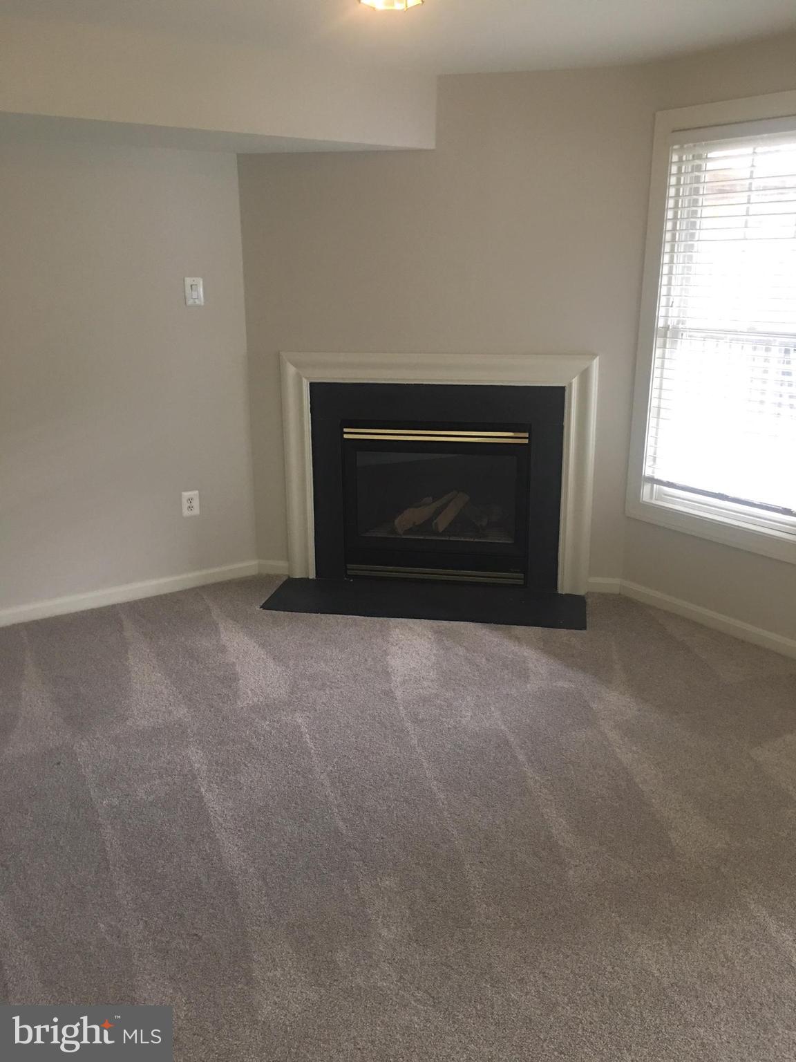 PRINCE WILLIAM COMMONS - Residential Lease